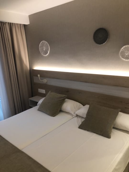 Zimmer Hotel Sant Jordi