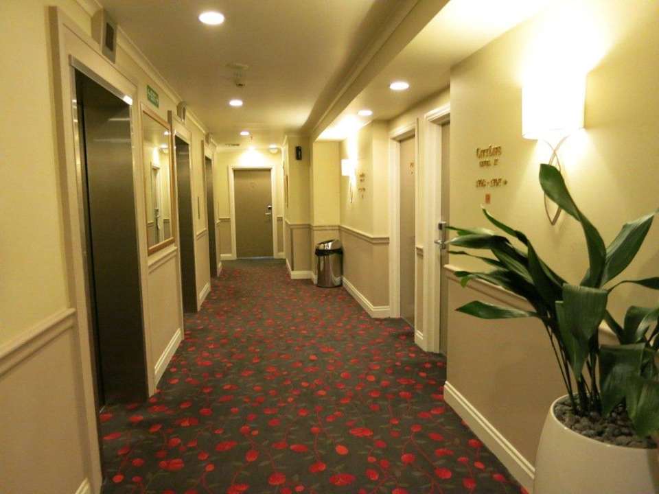 Flur Hotel CityLife Auckland