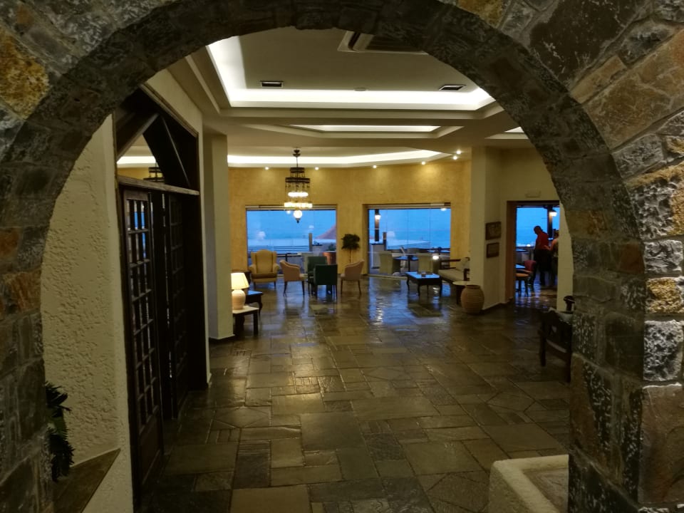 Lobby Alexander Beach Hotel & Village Resort