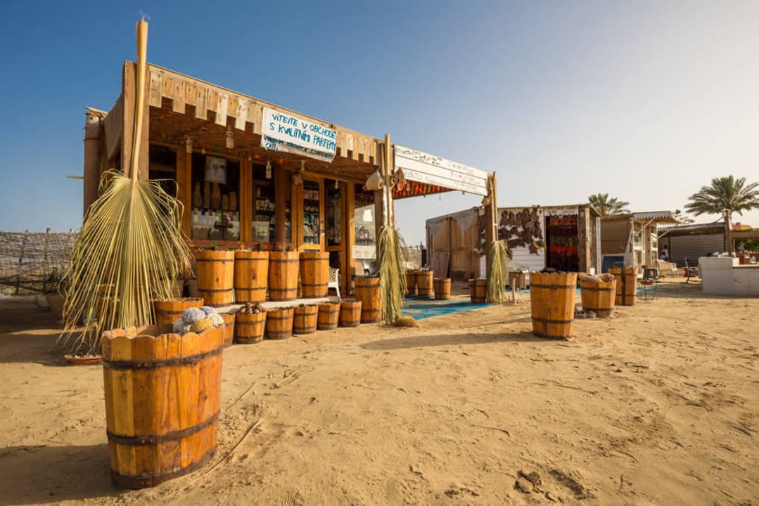 Shoppingmeile am Strand Casa Mare Resort