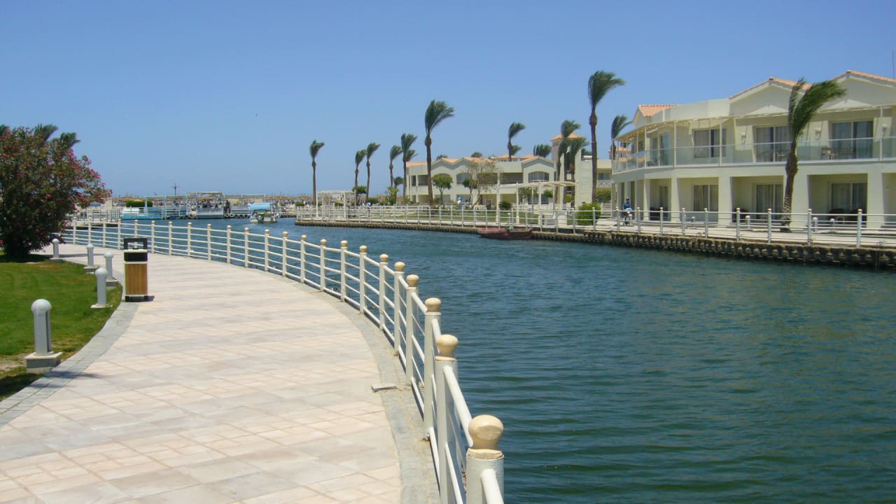 Gartenanlage Pickalbatros Dana Beach Resort - Hurghada