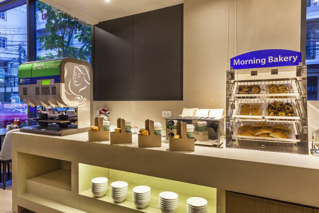 Restaurant Holiday Inn Express Bangkok Sukhumvit 11