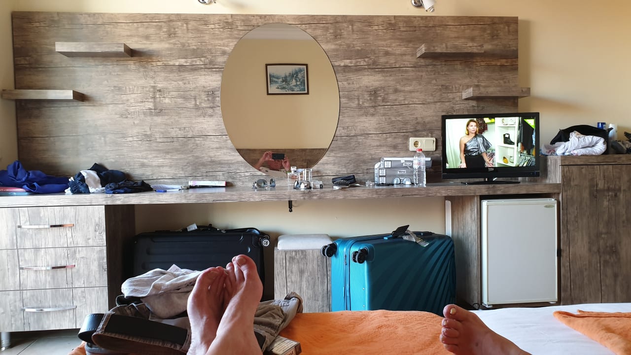 Zimmer Sayanora Hotel