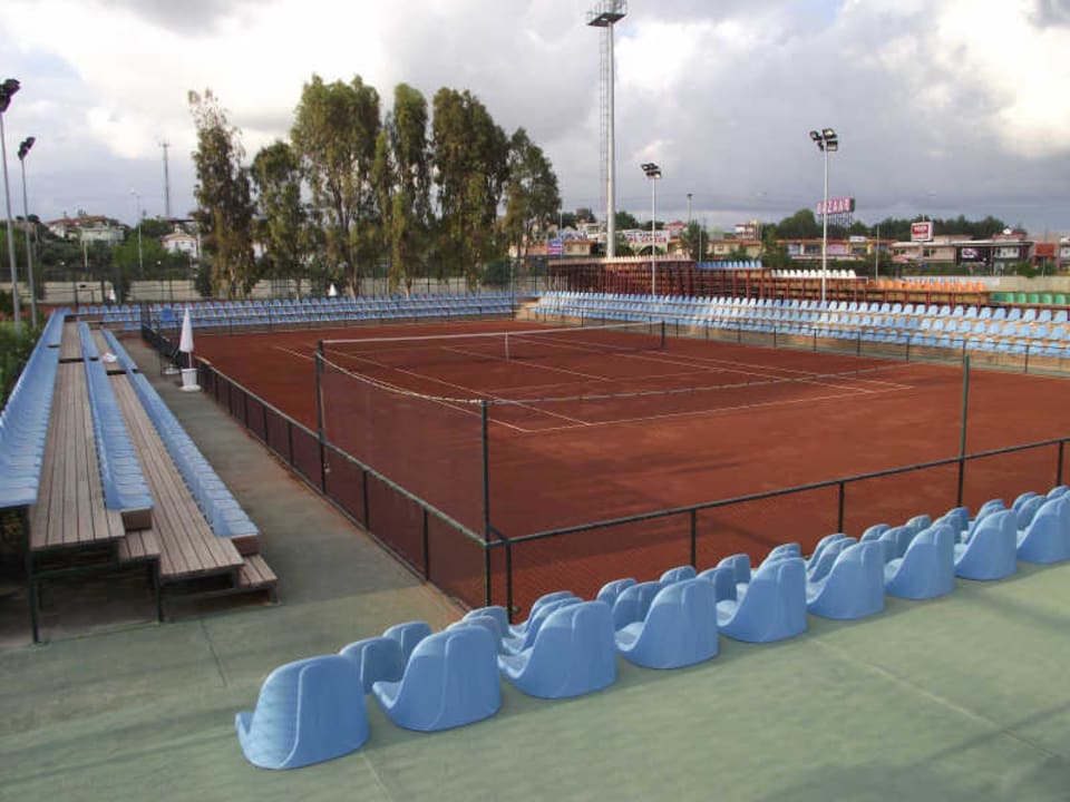 Center-Court Sunrise Resort Hotel