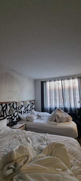 Zimmer SpringHill Suites by Marriott New York Queens