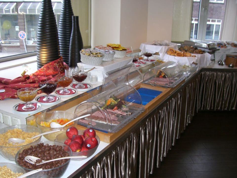 Früstücksbuffet 2 Garner Hotel Hamburg - Graf Moltke