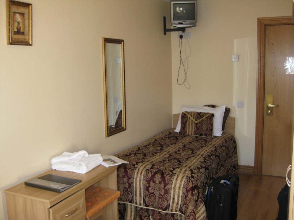 3.Bett Hotel Newgrange Lodge