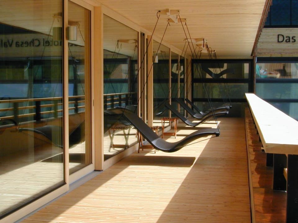 Außen Ruhebereich Naturhotel Chesa Valisa