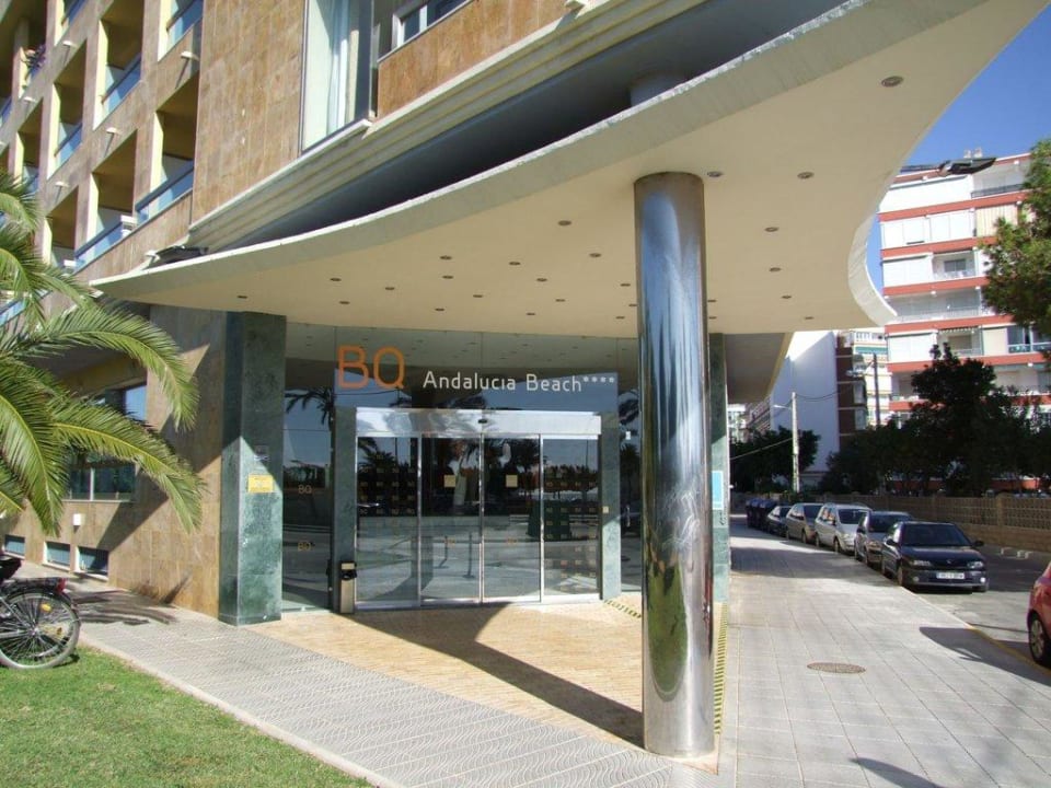 Eingang BQ Andalucia Beach Hotel
