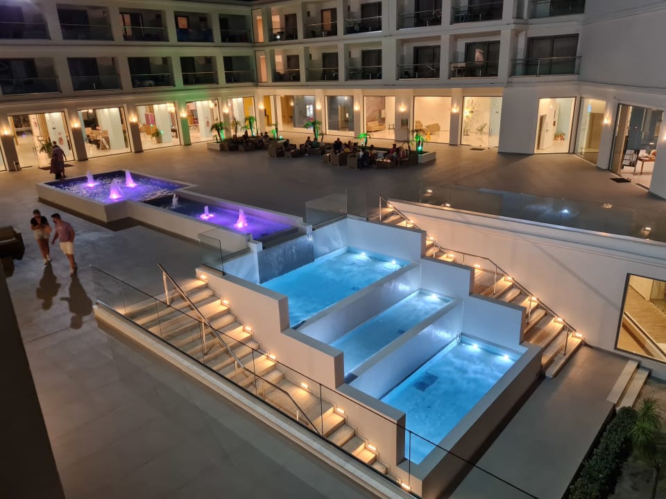 Ausblick Asterias Beach Resort