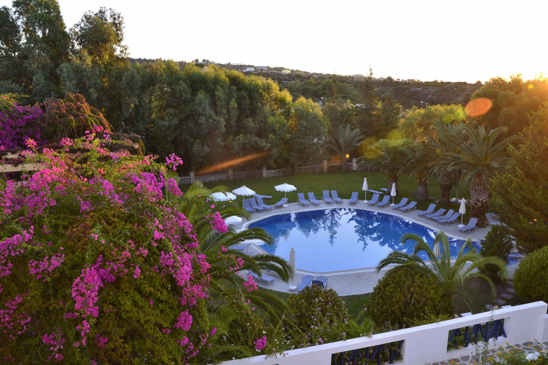 Pool Ekaterini Hotel