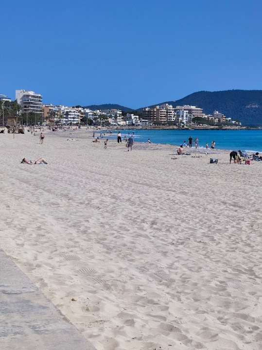 Strand R2 Veronica Beach Hotel