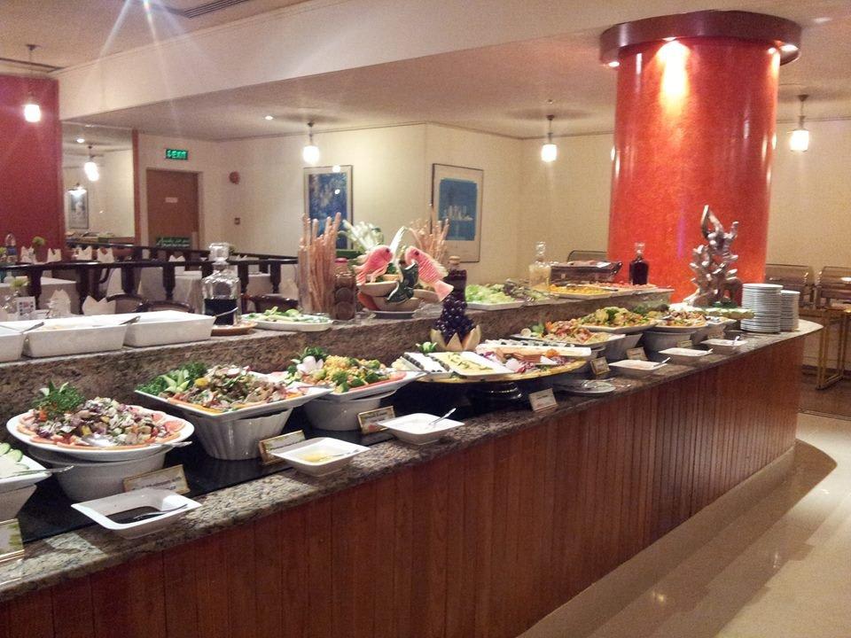 AbendBüffet Hotel Holiday Muscat