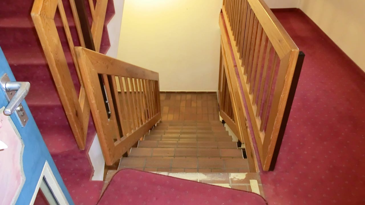 Flur zum Zimmer Gebäude A Riessersee Hotel