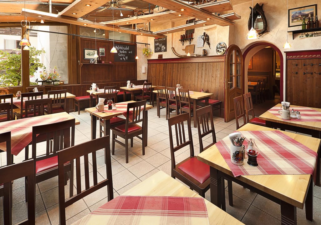 Gastro Altstadthotel Zum Hechten