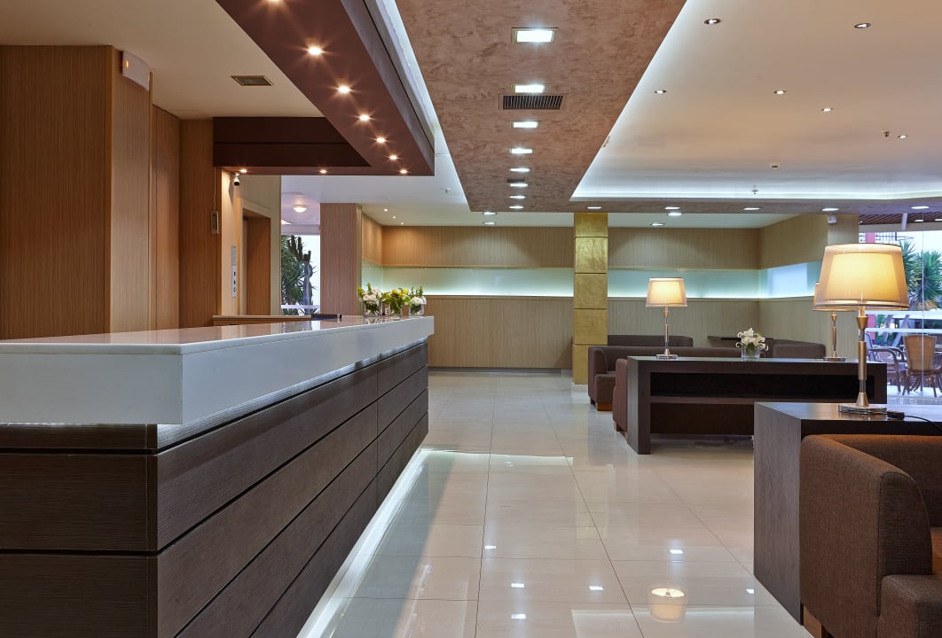 Lobby St Constantin Hotel