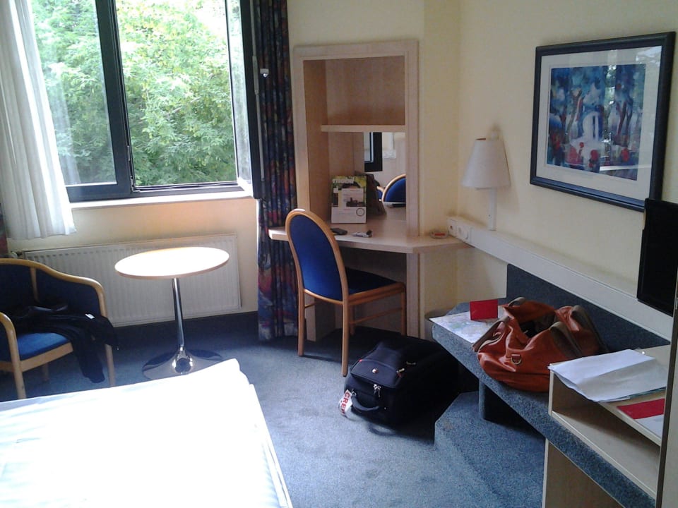 Интерьер IntercityHotel Magdeburg