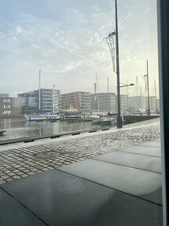Ausblick im-jaich hotel bremerhaven
