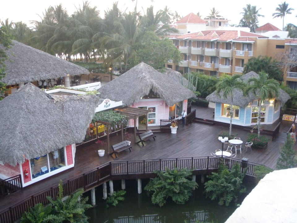 Shops Hotel Viva Dominicus Palace by Wyndham-All Inclusive Resort