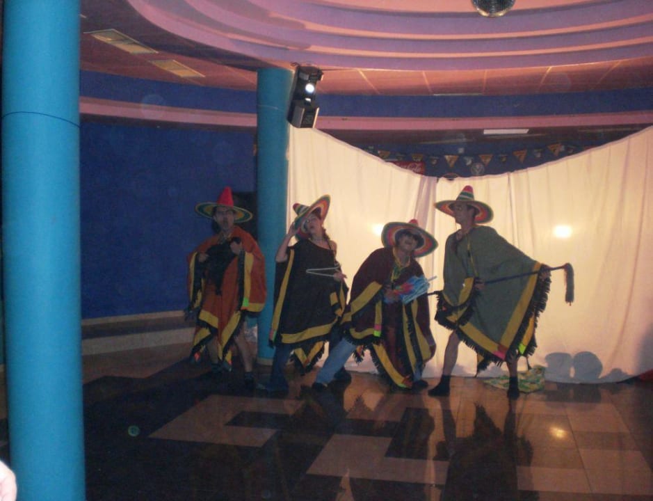 Abendshow Hotel Sineva Beach