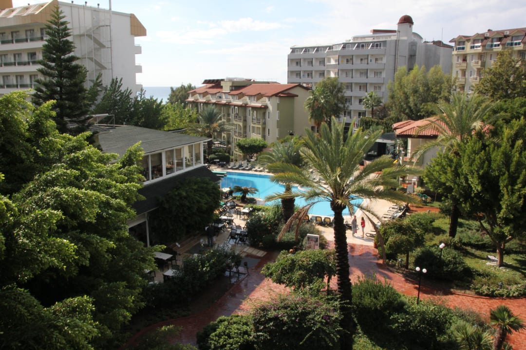 Blick aufs Restaurant Hotel Gardenia Beach