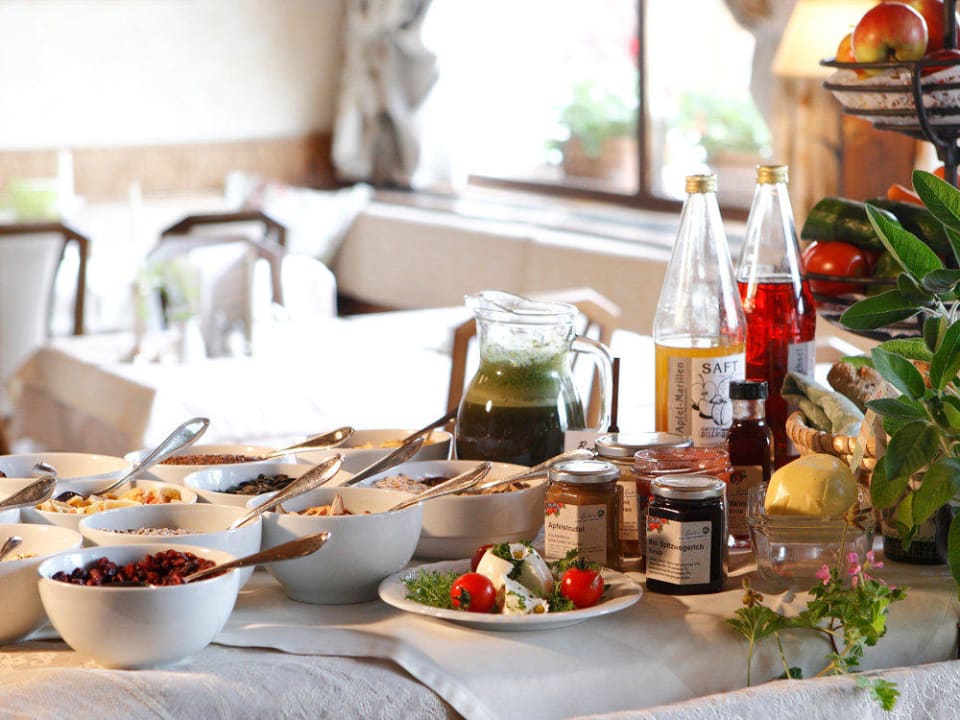 Frühstück Bärnsteinhof Gasthof mit Herz