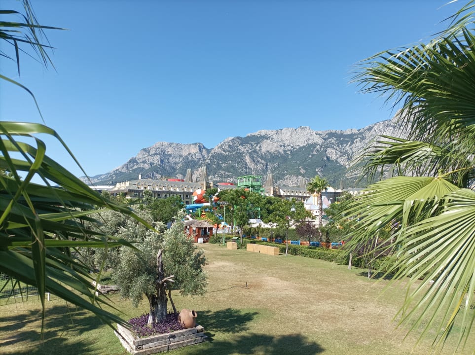 Gartenanlage Crystal Prestige Elite