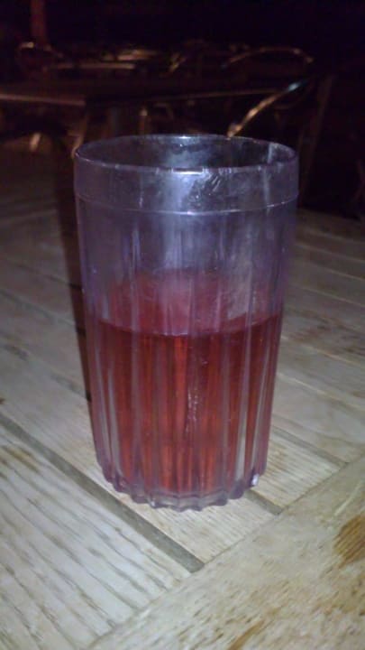 Zustand der Trinkbecher ausserhalb der Hochsaison Stella Beach Resort & Spa Makadi Bay