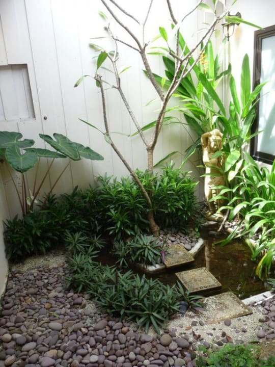 Teichlein im Zimmereingangsbereich Hotel Sita Beach Resort & Spa