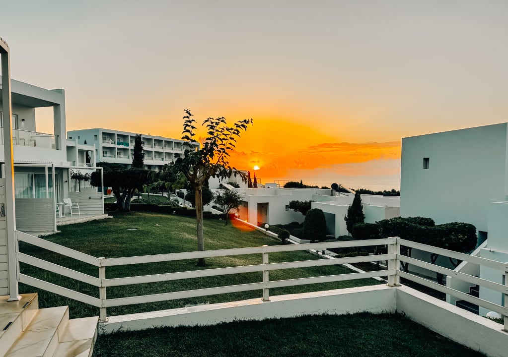 Ausblick Dimitra Beach Hotel & Suites