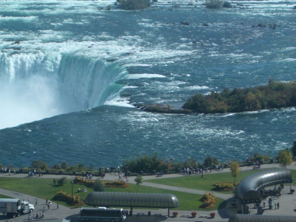 Blick zu den Fällen Hotel Marriott Niagara Falls