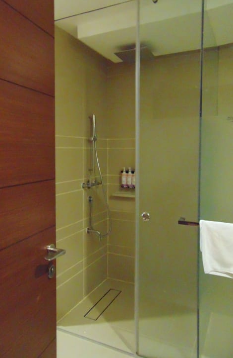 Zimmer Movenpick Hotel & Convention Centre KLIA