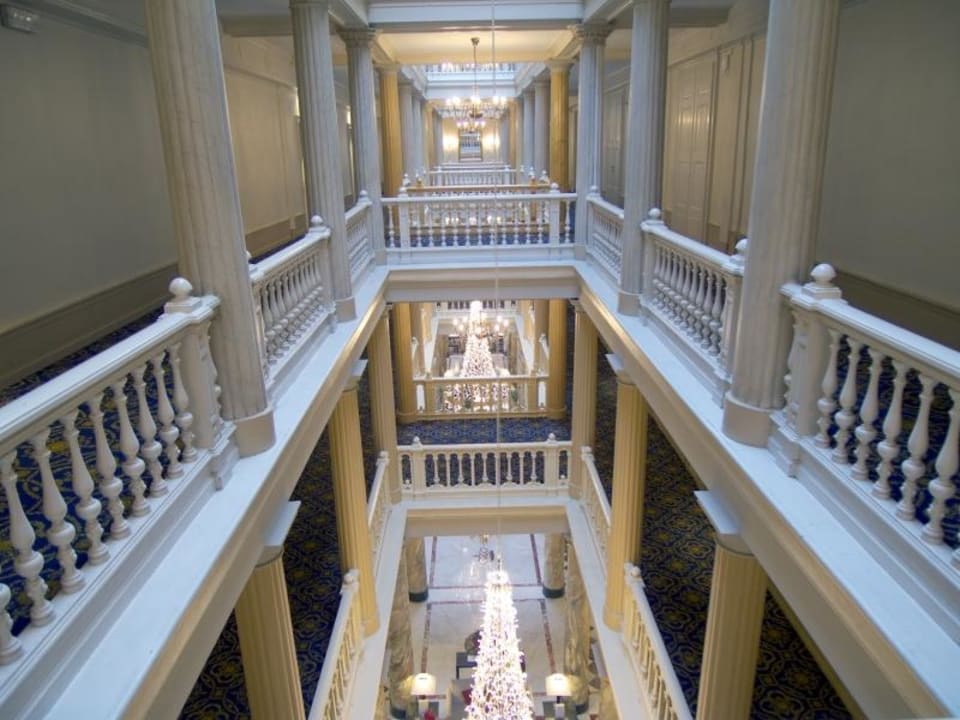 Lobby Hotel Des Trois Couronnes