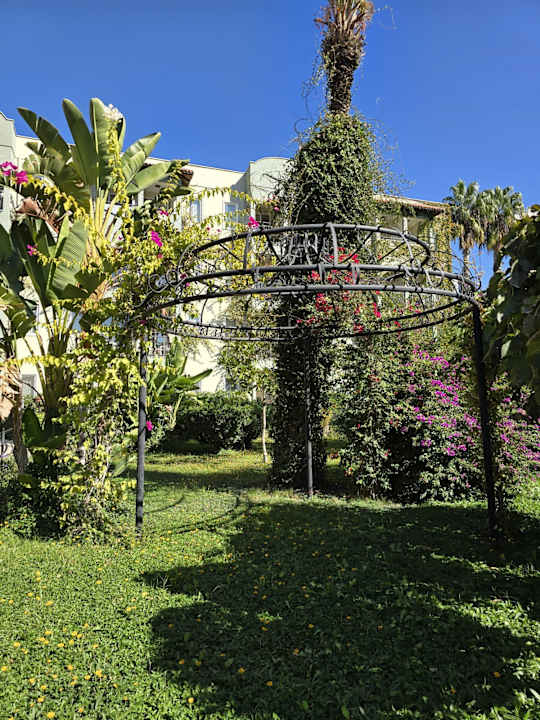 Außenansicht Hotel Gardenia Beach