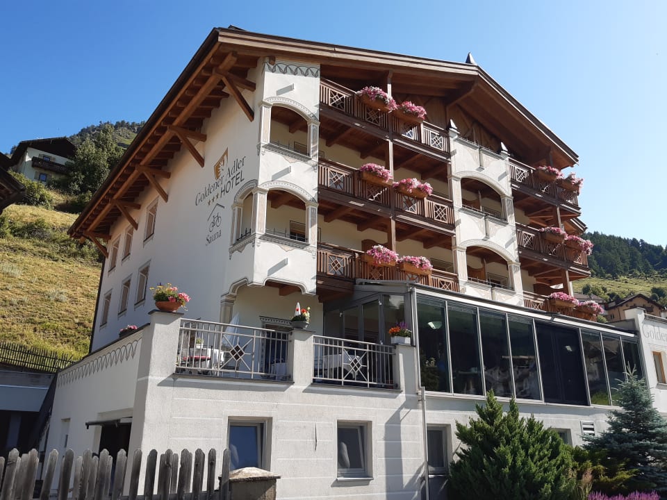 Außenansicht Hotel Goldener Adler