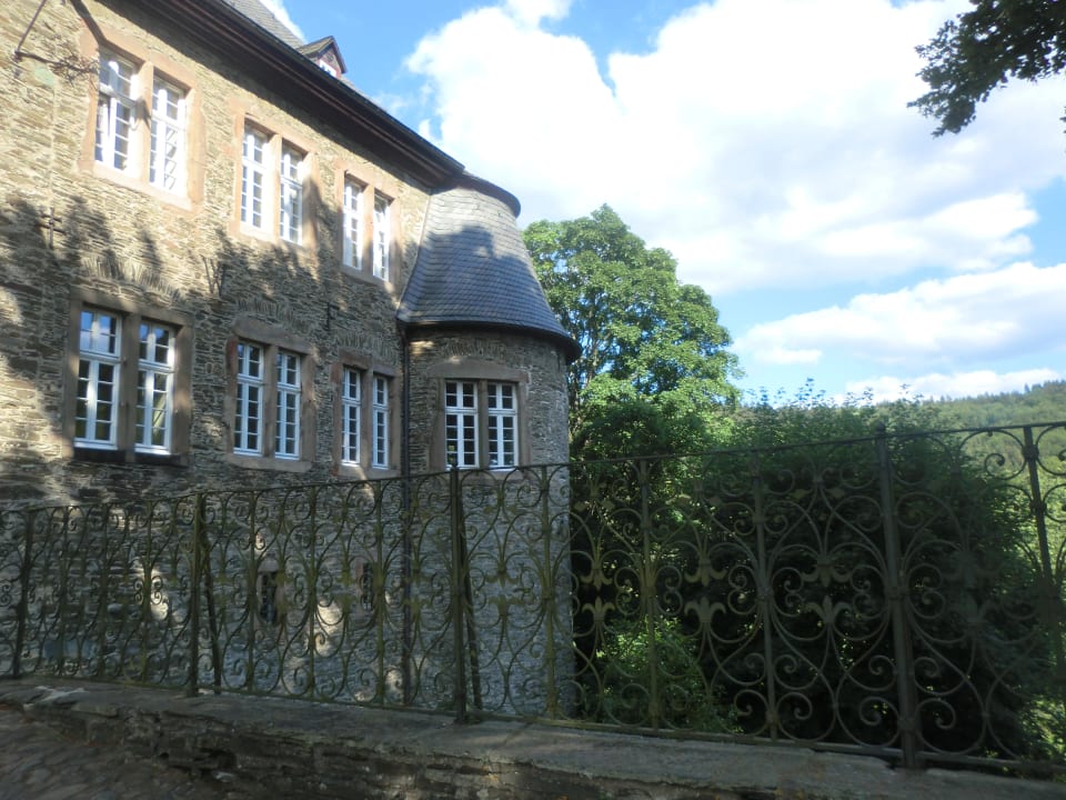 Obere Burg Schnellenberg Burghotel