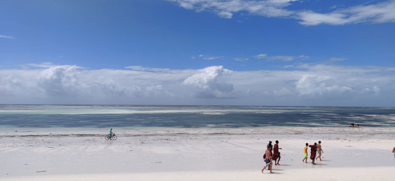 Strand Neptune Pwani Beach Resort & Spa