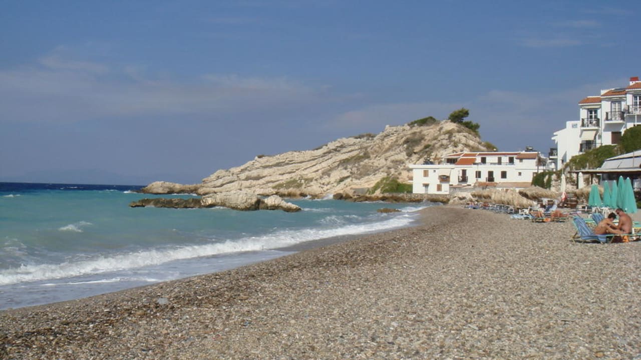 Strandabschnitt von Kokkari Hotel Golden Sun