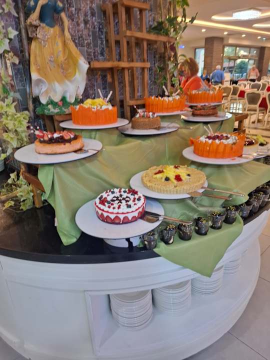 Gastro Dream World Hill Hotel