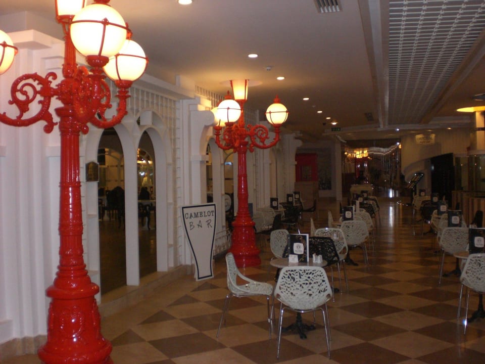 Bar im UNtergeschoß, Tag und Nacht geöffnet Hotel Delphin Imperial