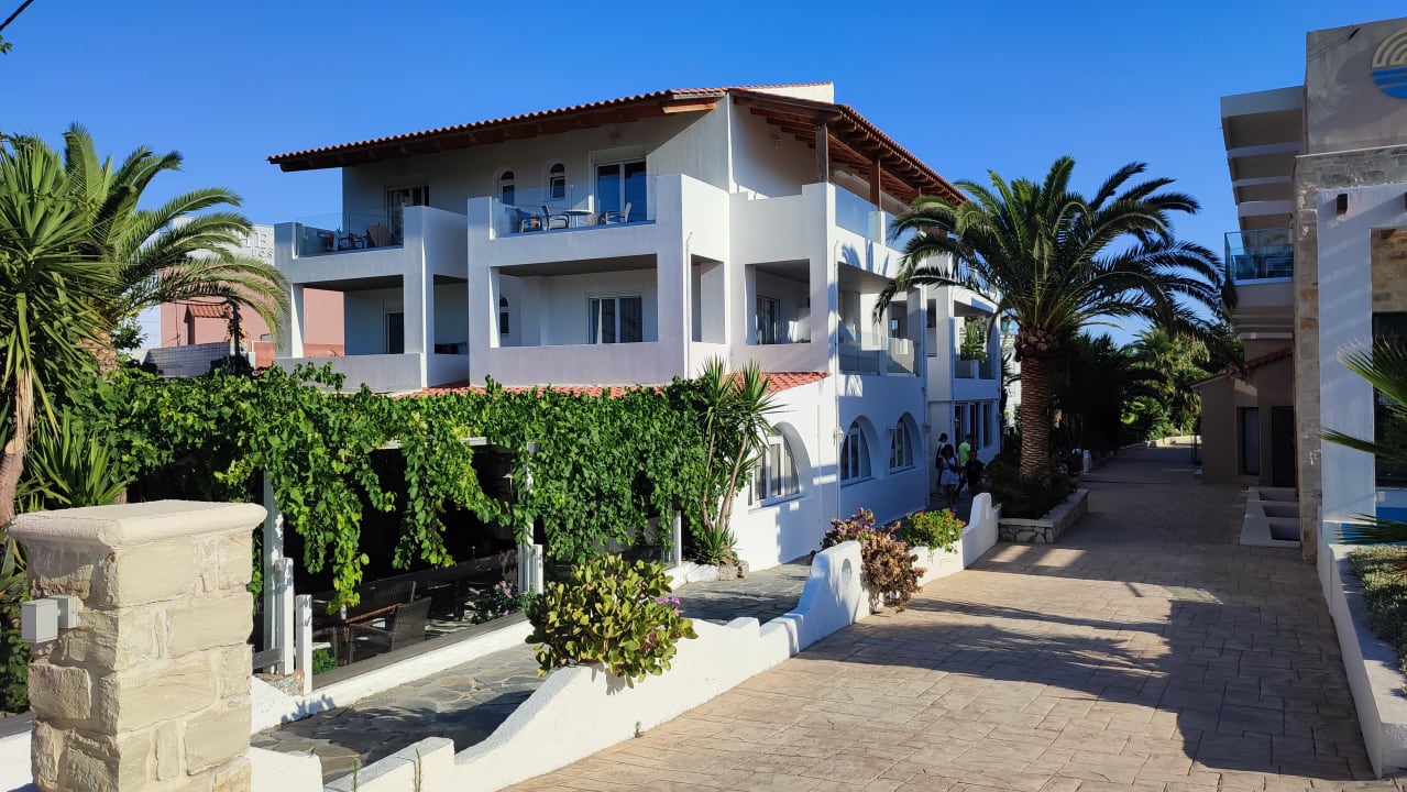 Außenansicht HARPIN Happy Days Beach Hotel