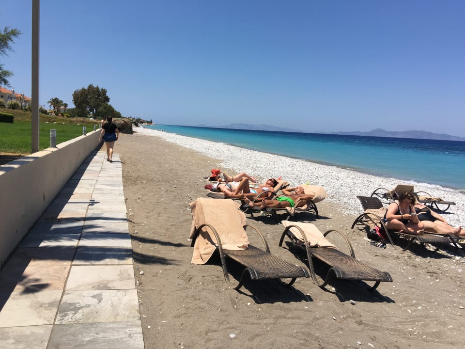 Strand The Ixian Grand & All Suites