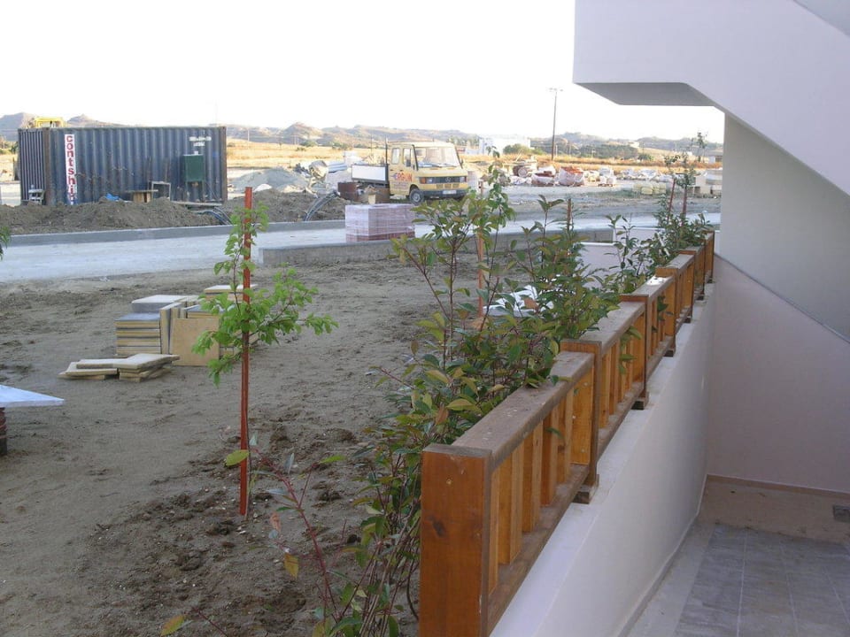 Baustelle Garten Hotel Gaia Palace