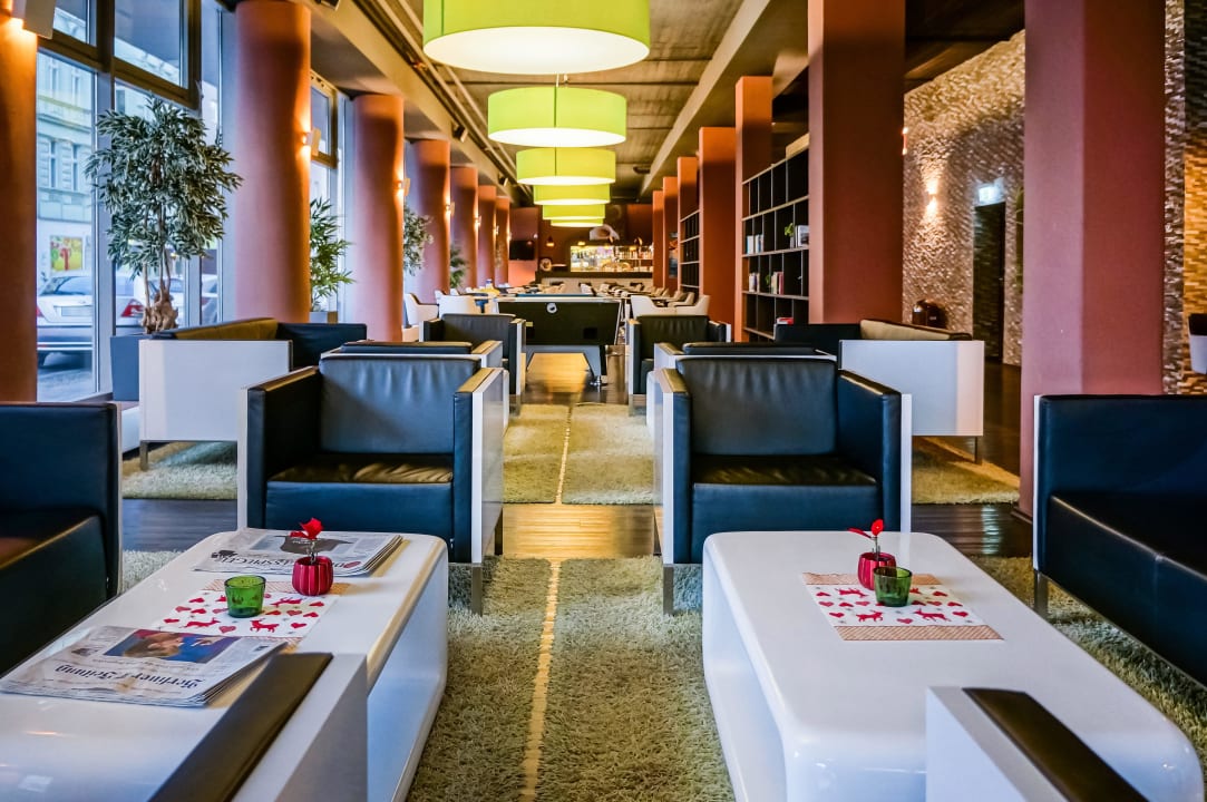 Lounge oder Treffpunkt in der Lobby Smart Stay Hotel Berlin City
