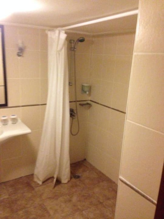 Bad mit Dusche Hotel Pine Bay Holiday Resort