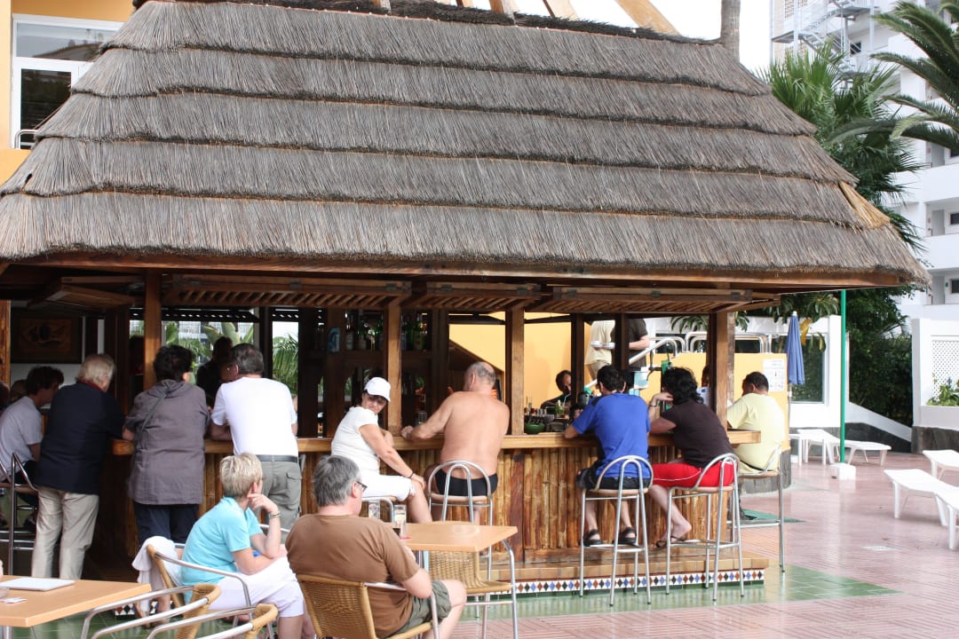 Poolbar allsun Hotel Lucana