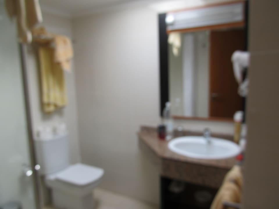 Bad HL Miraflor Suites Hotel