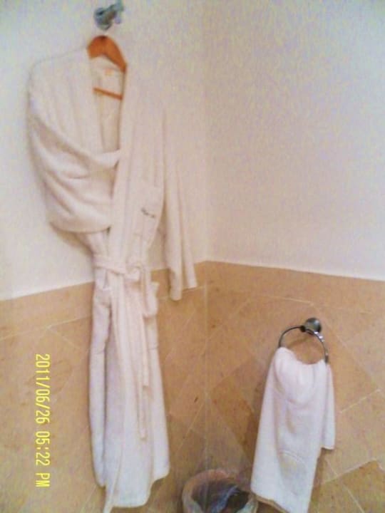 Bad Zim. 3103 (inkl. Bademantel) The Orangers Beach Resort and Bungalows