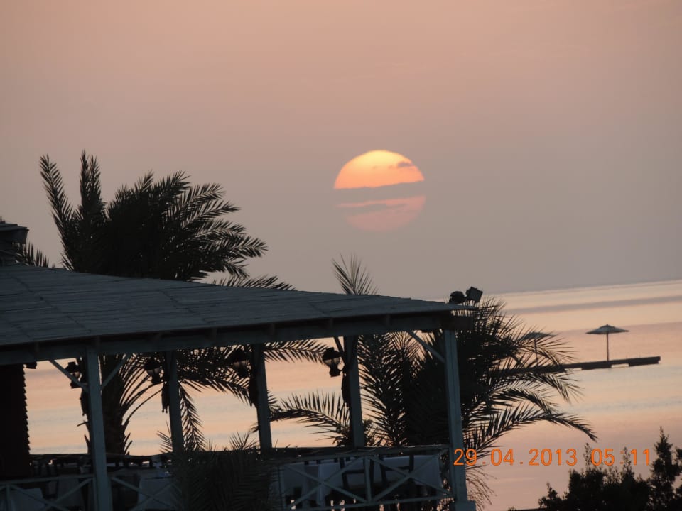 Sonnenaufgang Mövenpick Resort & Spa El Gouna