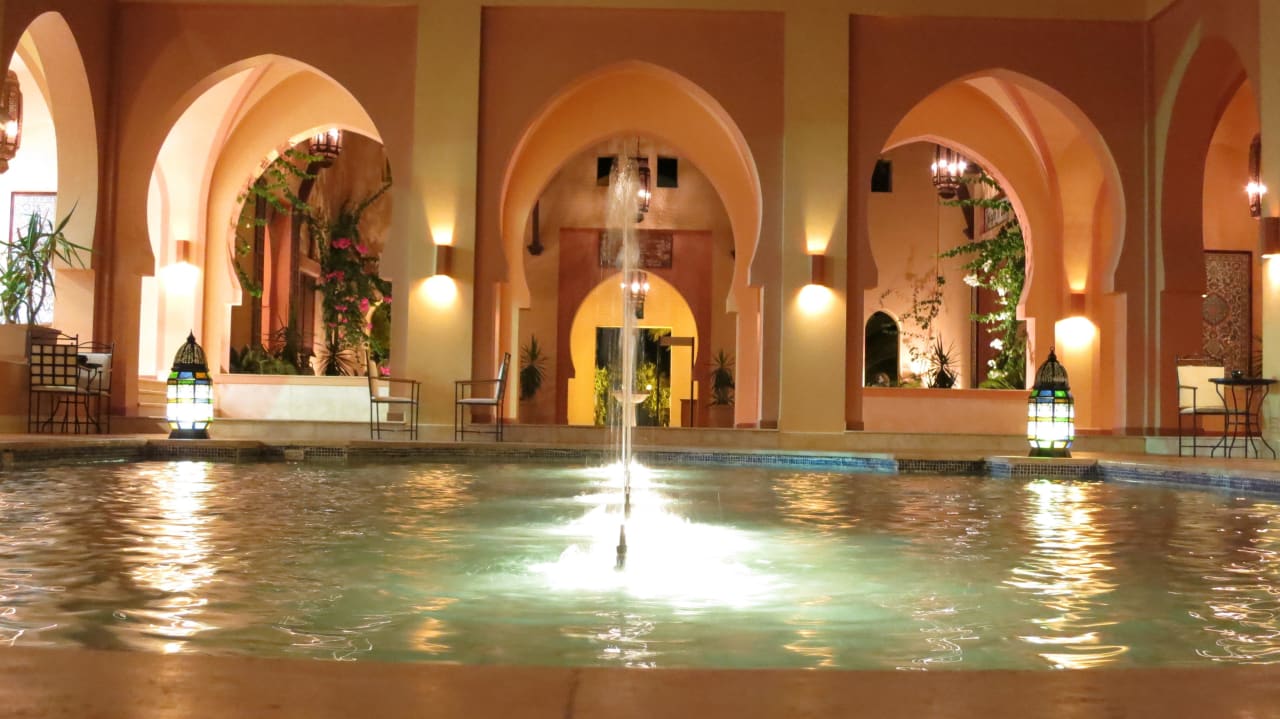 Springbrunnen im Innenhof Steigenberger Coraya Beach - Adults only